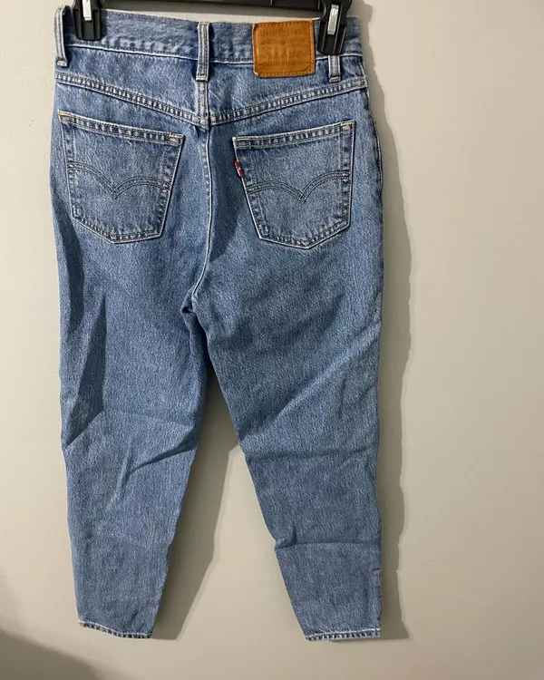 Levi's Mom Jeans - Image 5