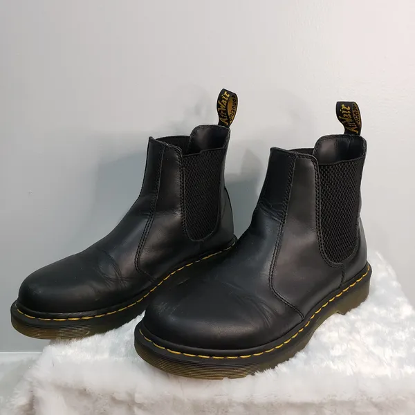 Dr Martens Black Chelsea Boots Womens Size 9 - Image 3