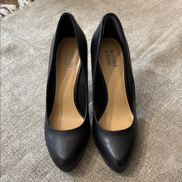BLEEKER AND BOND Celeste Classic Black Leather Heels Pumps Size 8 - Image 2