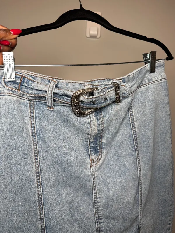 Apple Bottoms Vintage Y2K Denim Jean Skirt with Silver Belt Buckle - Image 2