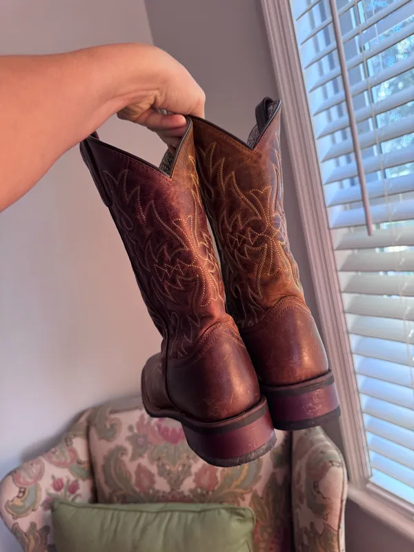 Laredo Cowboy Boots - Image 12
