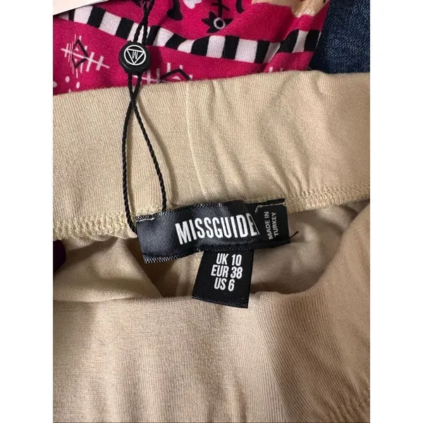 Missguided Sand Beige Cycling Shorts Women’s Size US 6 | Stretchy Loungewear Bik - Image 3