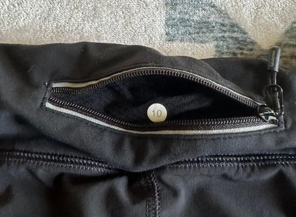 Lululemon black shorts 2.5” - Image 4