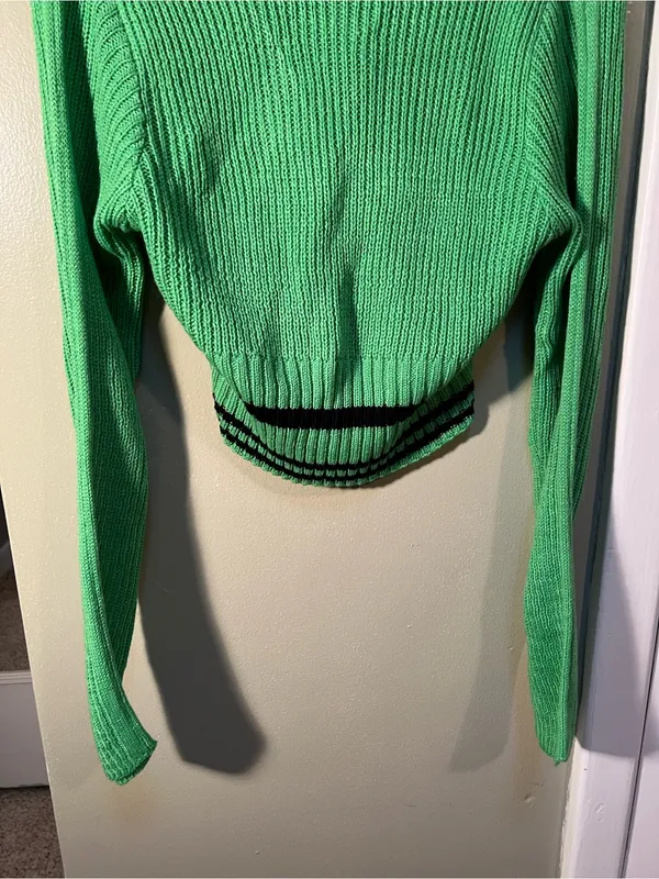 Women’s Size XL V-Neck Cut Out Sweater Green Black Stripes Ribbed Long Sleeve - Image 7