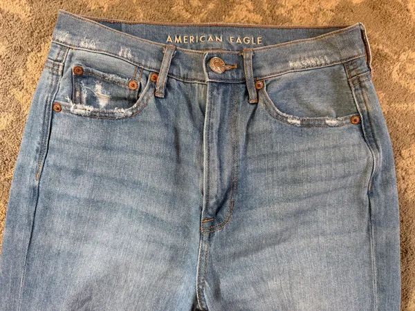 American Eagle High-Rise Baggy Jeans - Image 6