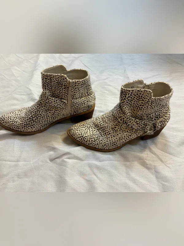 Very G Spotted Calf Hair Style Ankle Booties - Image 2