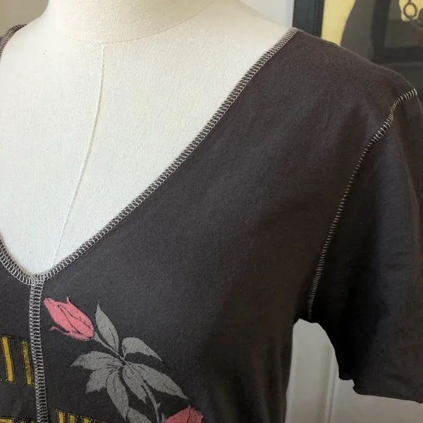 NWOT Project Social T PST Vneck TShirt Indie Sleaze M - Image 5