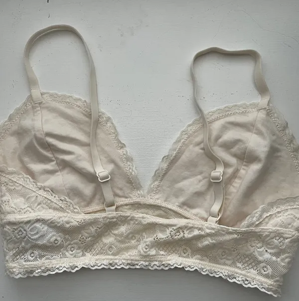 Old Navy Laced Bralette - Image 2