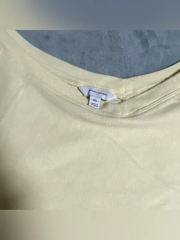 Banana Republic Pale Butter Yellow Scoop Neck Tank size XL‎ basic - Image 5
