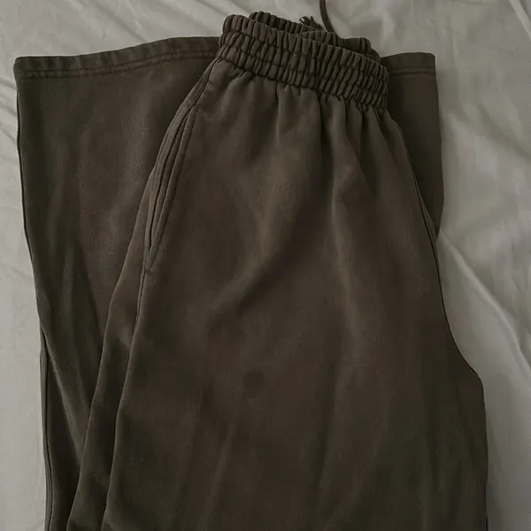 SKIMS Boyfriend Fleece SET in Desert - Size Small - Image 7