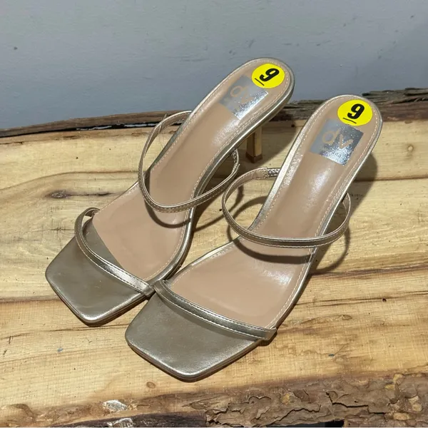 Dolce‎ Vita Light Gold Strappy Heel Sandals Sz 9 A55 - Image 4