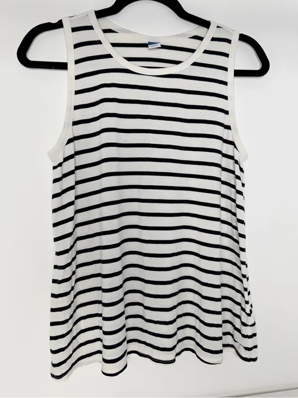 Old Navy Navy and White Striped Tee - Image 4