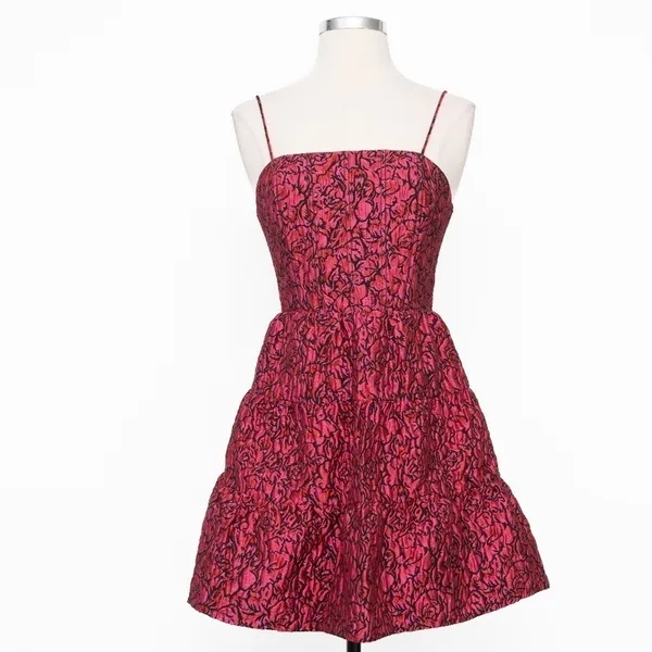 ALICE +‎ OLIVIA. Jamila Fit-&-Flare Dress. - Image 2