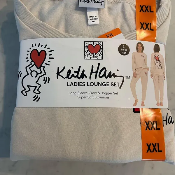 Keith Haring Women's Long Sleeve & Joggers Soft Fleece Lounge Set Cream XXL - Image 4