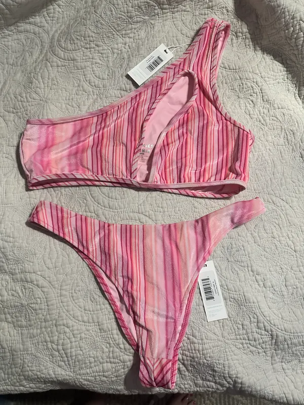 Frankie's Bikinis Velvet Bikini - Image 3