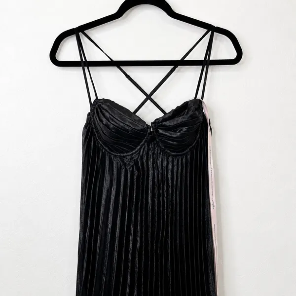 NEW Lulus Brilliant Allure Black Pleated Empire Sweetheart Maxi Dress Small - Image 6