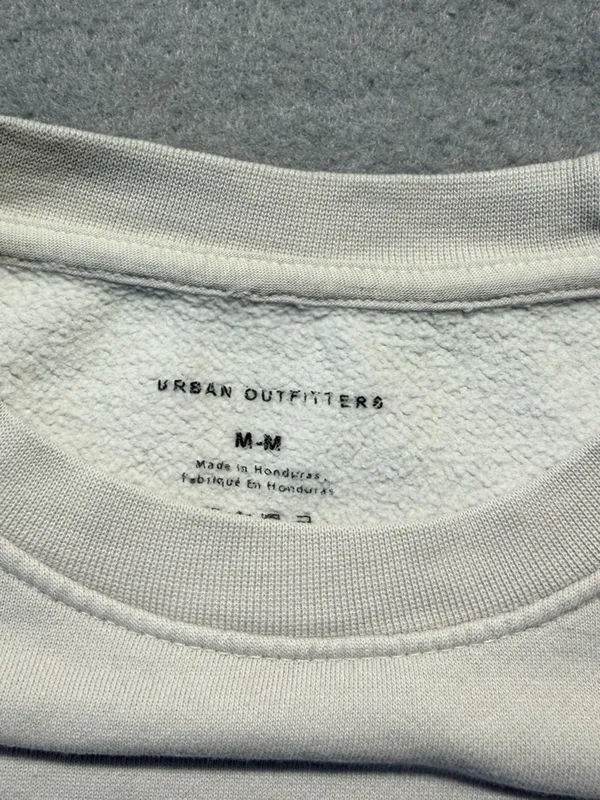 Urban Outfitters Strawberry Women’s Sweatshirt Medium Vintage Graphic Pullover - Image 3