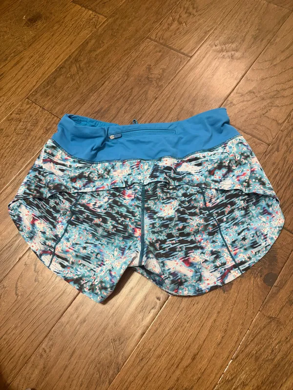 Lululemon Speed Up Shorts - Image 2