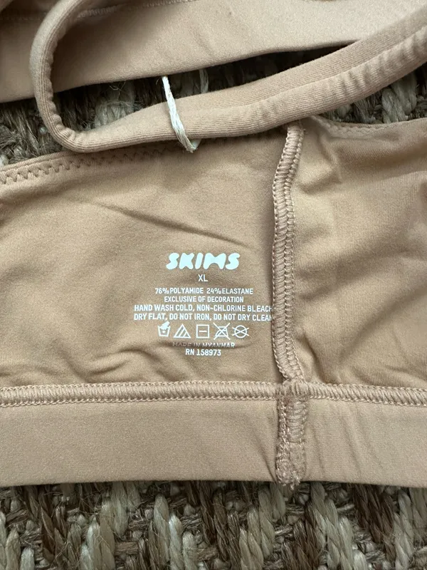 Skims Bralette  - Image 5