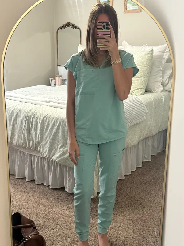 Fabletics Scrub Set XS - Image 3