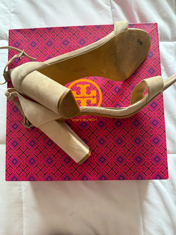 Vince Camuto Heels - Image 5