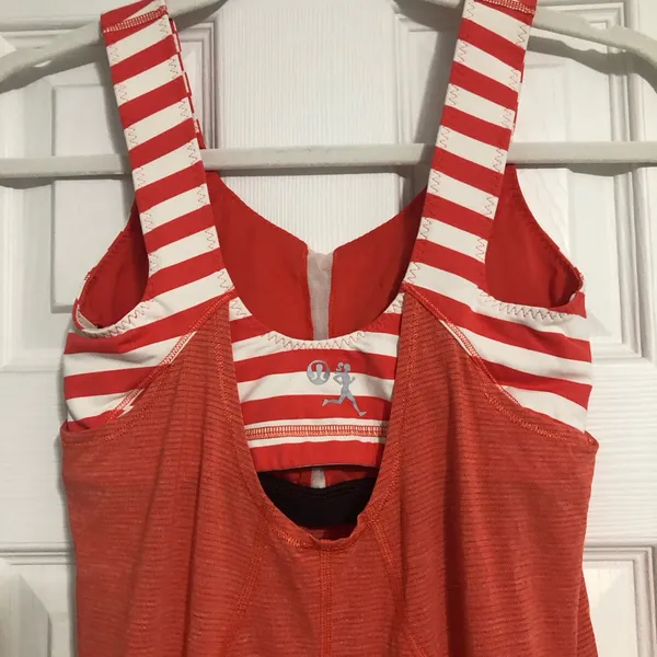 Lululemon drawstring‎ striped built in bra tank top women’s small - Image 7