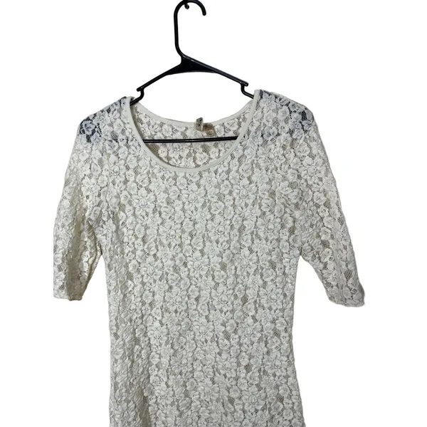 BKE Cream Lace Short Sleeve Sheer‎ Floral Pattern Top Y2K Medium - Image 5