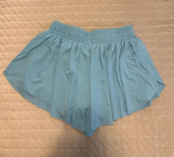 Blue pleated butterfly shorts with built-in spandex - Image 2