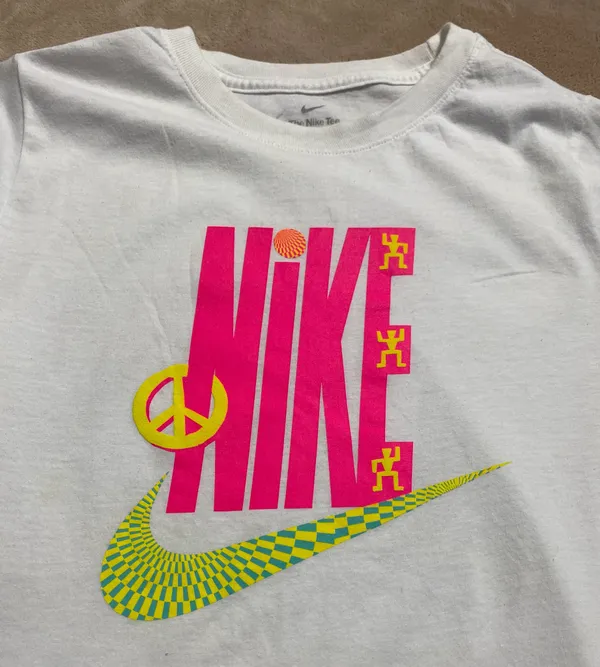 Nike “The Nike Tee” 100% Cotton T-Shirt with colorful psychedelic graphic Size L - Image 3