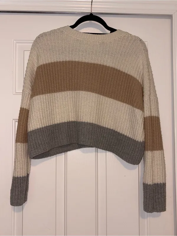 Moon & madison Cropped Striped Knit Sweater in Cream, Tan & Gray Size M - Image 4