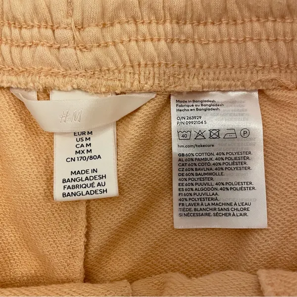 H&M light orange/peach colored lounge‎ shorts size medium - Image 2
