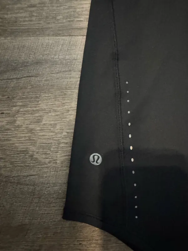 Lululemon Black Sleeveless Tank top - Image 4