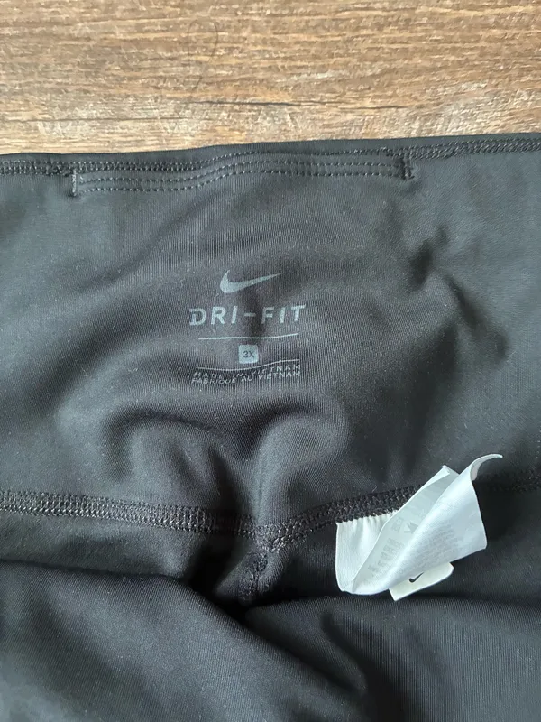 Nike Dri-Fit - Image 3