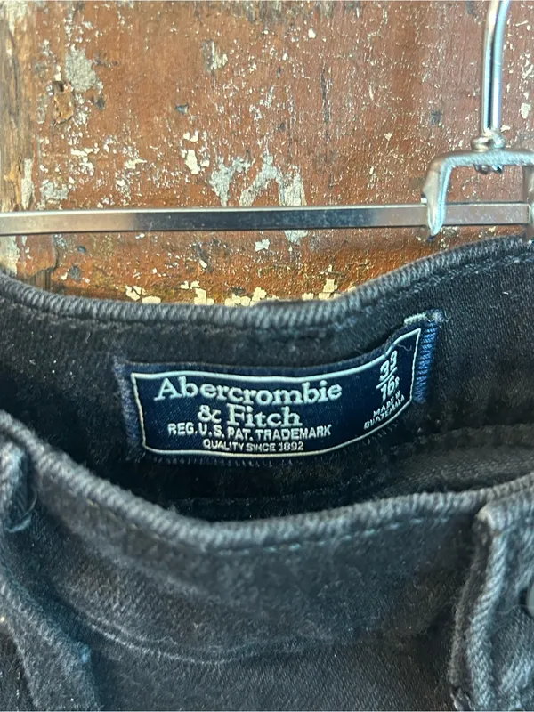 Abercrombie and Fitch Mid Rise Bootcut Jean — Black - Image 4