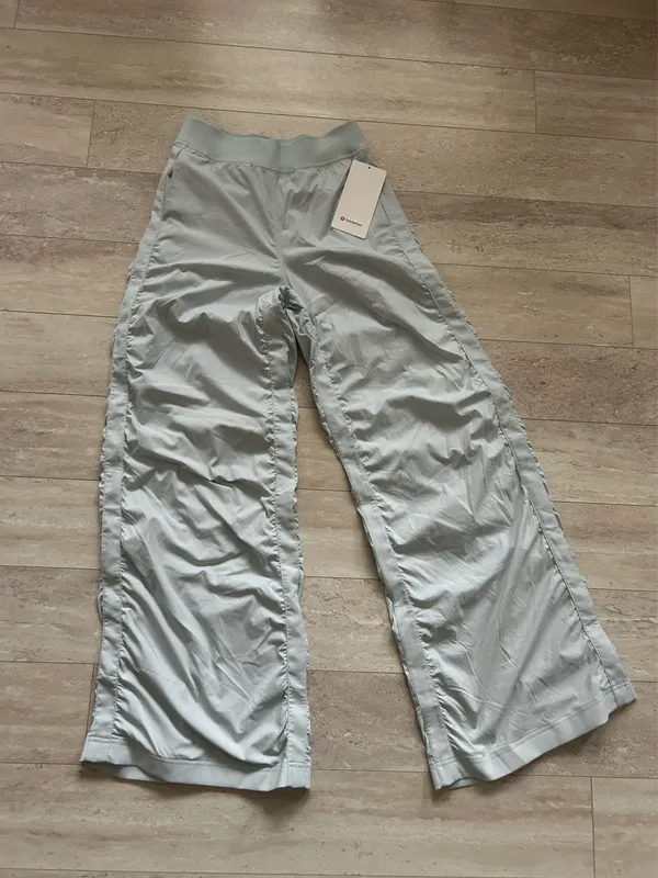 BNWT Lululemon pants - Image 2