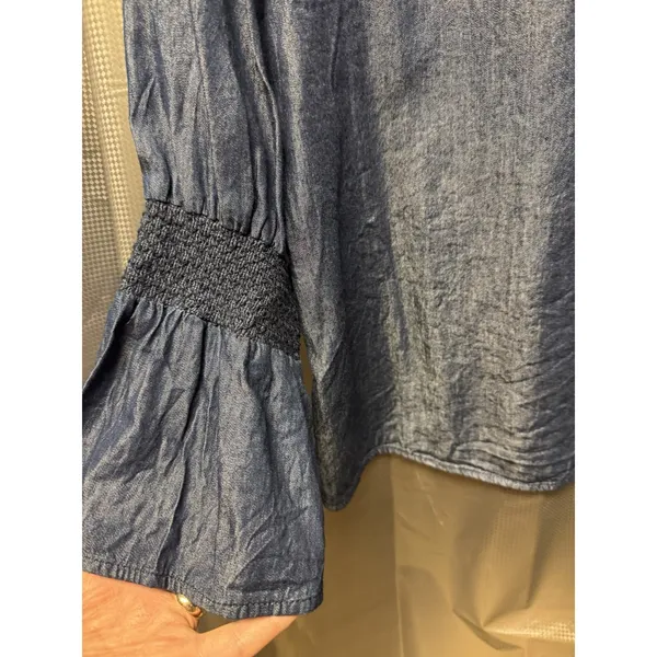 C Women's Blue Solid Denim Blouse M Round Neck Long Puff Sleeve Smocked Cuff New - Image 2