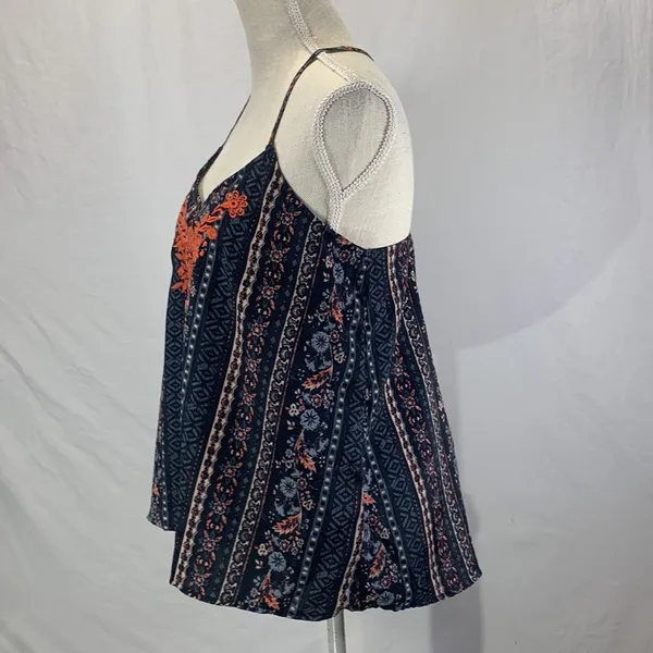 Hollister Criss Cross Navy Blue Embroidered Cami Tank Size Large - Image 4