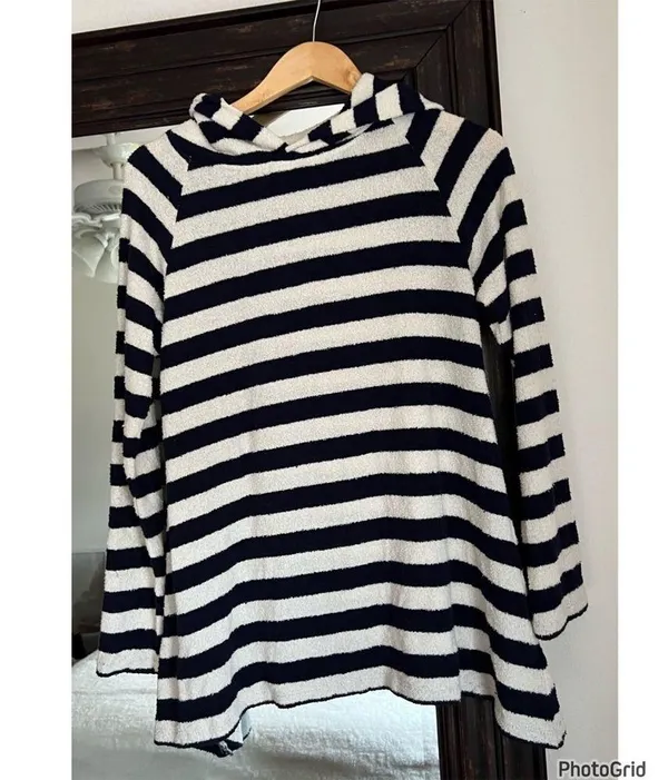 Warm Fun Stripe Hoodie Short Set Cozy Lounge Leisure - Image 2
