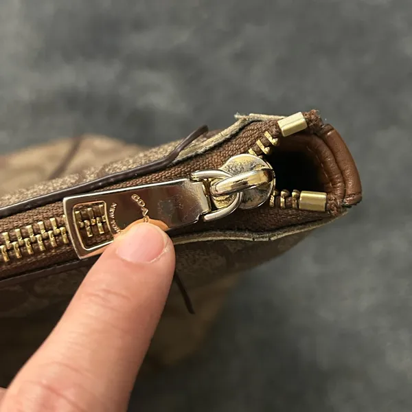 Coach Tan Signature‎ Tote Bag - Image 11