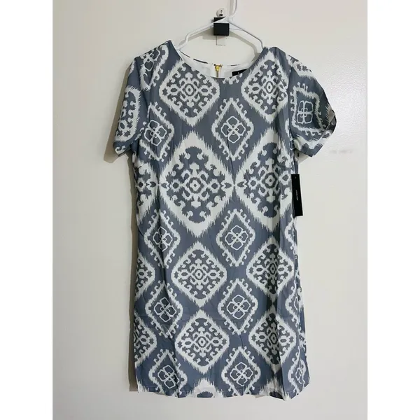 Lulus NWT Small Grey Ivory Geometric Slate Print Shift Dress Old Money Chic - Image 2