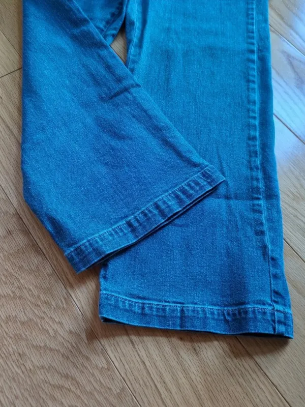 On 34th Womens 4/27 (24W x 26L) Barrel Leg High Rise Stretch Blue Denim Jeans - Image 6