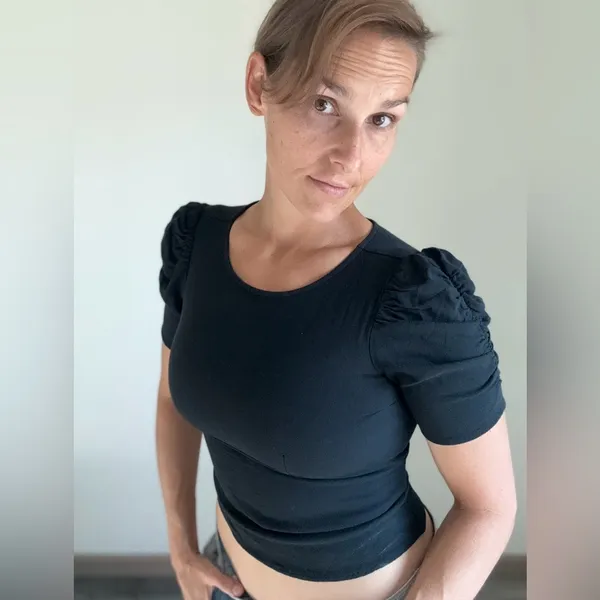Abercrombie & Fitch Puff Sleeve Crop Top Smocked Open Back - Image 3