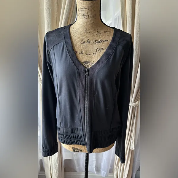 Lucy Black Supplex Nylon Blend Stretch Mesh Zip Front Jacket Size L - Image 3