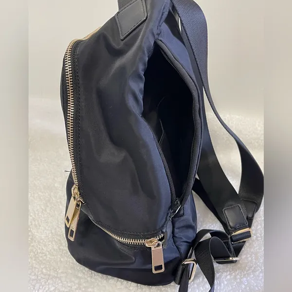 Lululemon City Adventurer Backpack Mini 10L color Black/gold Elevated Minimalist - Image 6