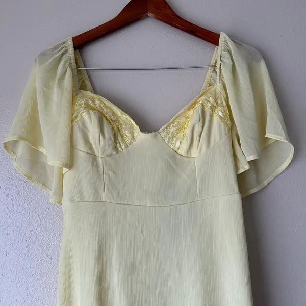 Lulu's Butter Yellow Flutter Sleeve Midi Dress Size Small - Image 6