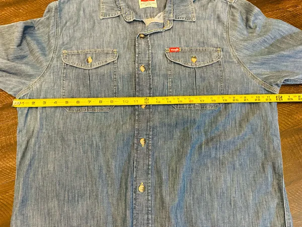Wrangler Men’s L/S Button Up Cotton Blend Shirt-Size Large - Image 3