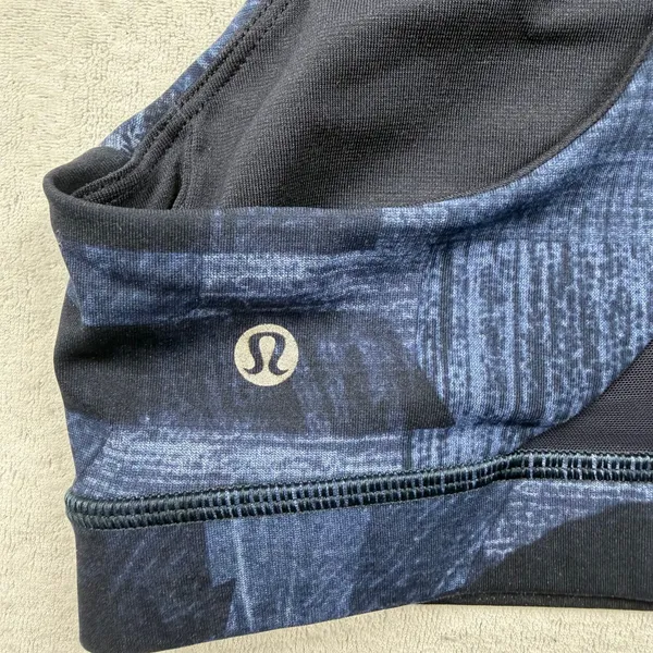 Lululemon Invigorate Bra Women’s Size 8 Transition Multi Midnight Navy - Image 3