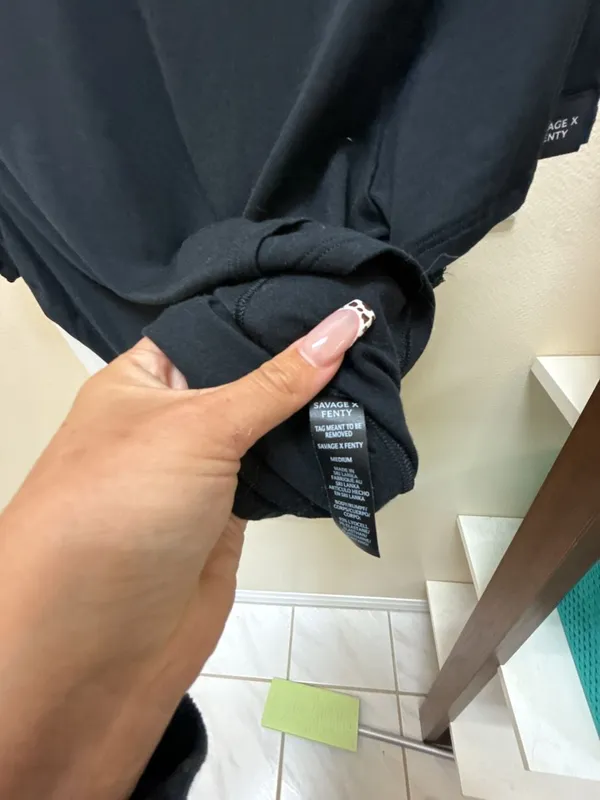 Savage X Fenty Black Twist Back Crop Tee Size M - Image 3