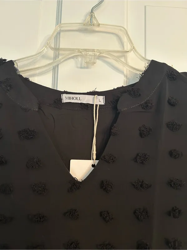 Black Short - Image 3