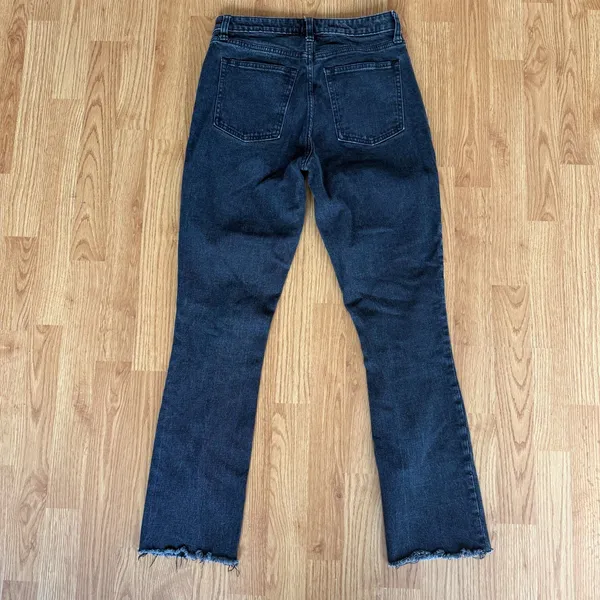 Abercrombie and Fitch Curve Love The Skinny High Rise Split Hem Jeans Size 28 - Image 6